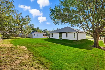 106 Clark Street, Whitesboro, TX 76273 - Photo 29