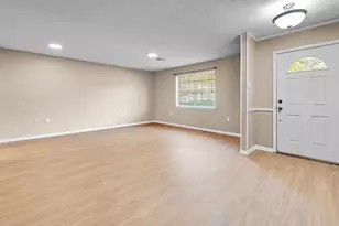 911 Fairway Rd, Woodway, TX 76712 - Photo 3