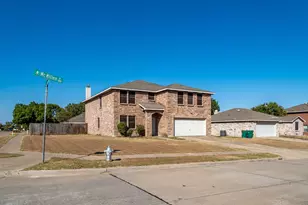 1200 McMillan Dr, Cedar Hill, TX 75104 - Photo 3
