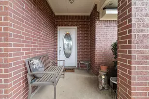 1017 Oak Hollow Ln, Seagoville, TX 75159 - Photo 5