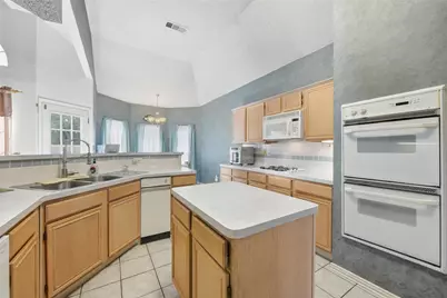 1164 Breezewood Drive, Lewisville, TX 75077 - Photo 11