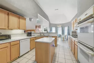 1164 Breezewood Dr, Lewisville, TX 75077 - Photo 11