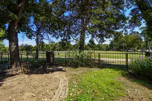 2505 Wedglea Dr, Dallas, TX 75211 - Photo 21