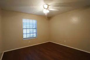 2505 Wedglea Dr, Dallas, TX 75211 - Photo 15