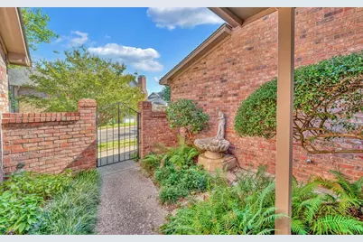 112 Pleasant Grove Lane, Waco, TX 76712 - Photo 5