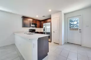 3395 Peyton Lila Rd, Dallas, TX 75212 - Photo 9