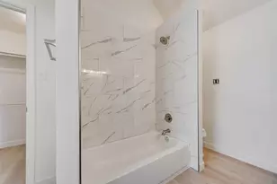 1104 Oaktree St, Denton, TX 76209 - Photo 13