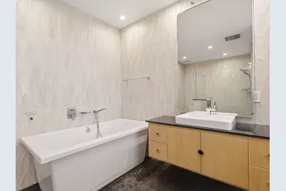 511 N Akard Street #1505, Dallas, TX 75201 - Photo 13