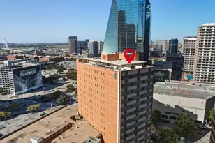 511 N Akard St, Dallas, TX 75201 - Photo 33