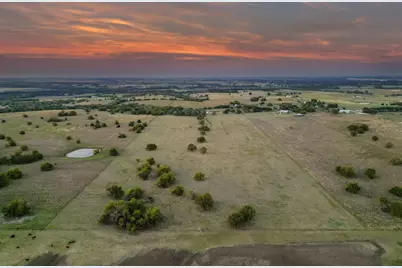 1258 County Road 352 Road, Gainesville, TX 76240 - Photo 3
