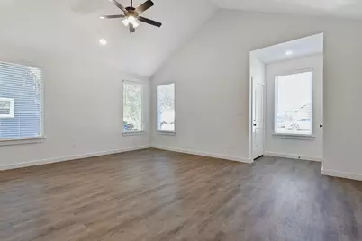 718 W Texas Street, Denison, TX 75020 - Photo 7