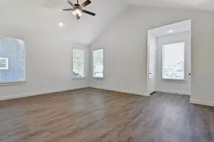 718 W Texas St, Denison, TX 75020 - Photo 7