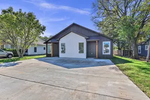 718 W Texas St, Denison, TX 75020 - Photo 3