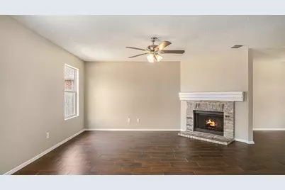 8732 Hunters Point Way, Fort Worth, TX 76123 - Photo 5