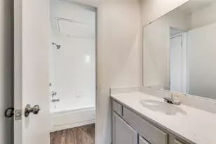 3624 Hulen Park Cir, Fort Worth, TX 76123 - Photo 9