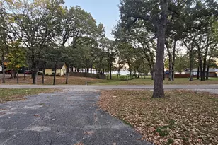 204 Lakeside Dr, West Tawakoni, TX 75474 - Photo 1