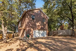 2620 Brookridge Dr, Hurst, TX 76054 - Photo 9