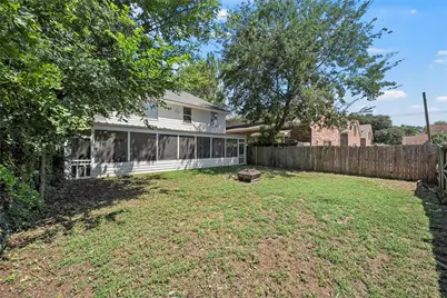 1915 S 7th Street, Waco, TX 76706 - Photo 35