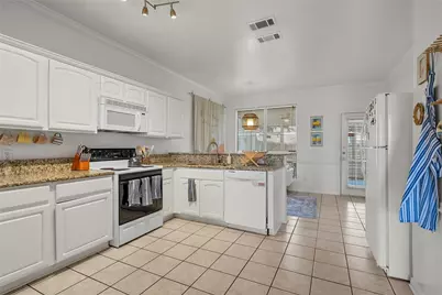 1915 S 7th Street, Waco, TX 76706 - Photo 11