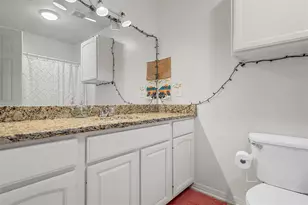 1915 S 7th St, Waco, TX 76706 - Photo 19