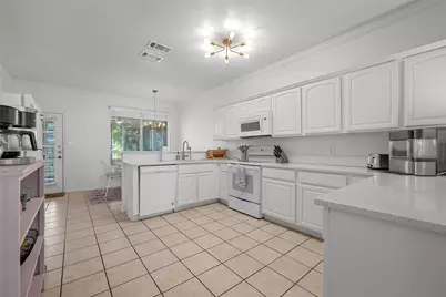 1915 S 7th Street, Waco, TX 76706 - Photo 5