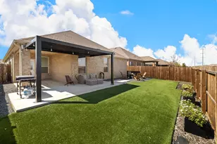 2818 Moccasin Ln, Aubrey, TX 76227 - Photo 33