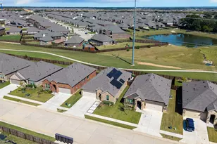 2818 Moccasin Ln, Aubrey, TX 76227 - Photo 37