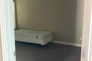 514 E Brockett St, Sherman, TX 75090 - Photo 13