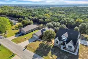 7202 Mistletoe Trail, Granbury, TX 76048 - Photo 33