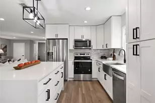 2728 Livingston Ave, Fort Worth, TX 76110 - Photo 15