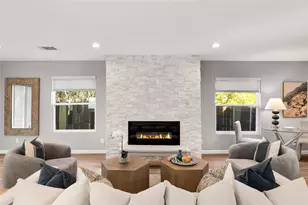 2728 Livingston Ave, Fort Worth, TX 76110 - Photo 11