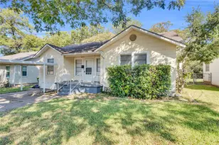 1033 E Elm St, Hillsboro, TX 76645 - Photo 1