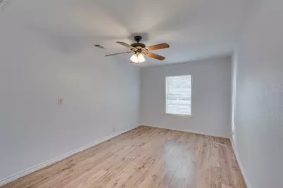 1033 E Elm Street, Hillsboro, TX 76645 - Photo 19