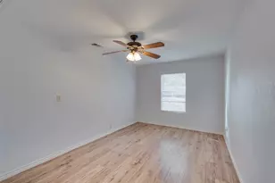 1033 E Elm St, Hillsboro, TX 76645 - Photo 19