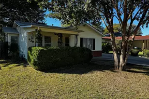 829 Yale St, River Oaks, TX 76114 - Photo 7