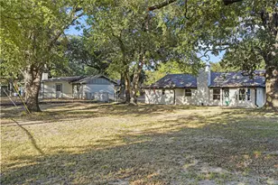 3011 Tanglewood Dr, Commerce, TX 75428 - Photo 39