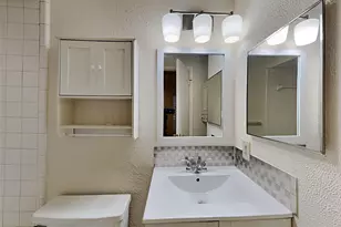 9811 Walnut St, Dallas, TX 75243 - Photo 15