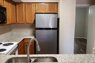 9811 Walnut St, Dallas, TX 75243 - Photo 5