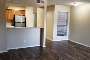 9811 Walnut St, Dallas, TX 75243 - Photo 3