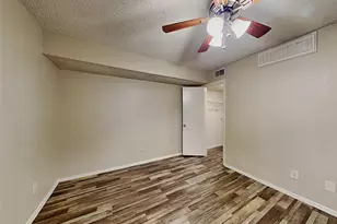 9811 Walnut St, Dallas, TX 75243 - Photo 13
