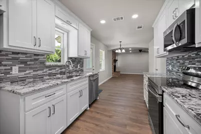 2700 Shady Grove Drive, Bedford, TX 76021 - Photo 5