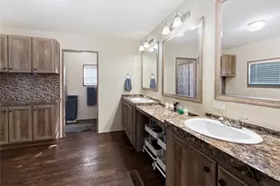 128 Willow Ridge Cir, Southmayd, TX 75092 - Photo 13