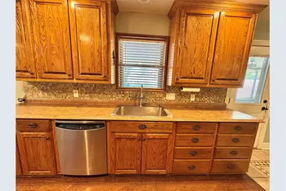 1905 Bridle Lane, Gainesville, TX 76240 - Photo 11