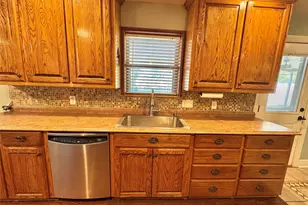 1905 Bridle Ln, Gainesville, TX 76240 - Photo 11