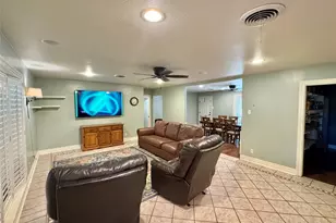 1905 Bridle Ln, Gainesville, TX 76240 - Photo 5