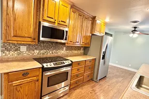 1905 Bridle Ln, Gainesville, TX 76240 - Photo 9