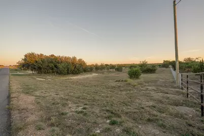 109 Gilmore Court, Lipan, TX 76462 - Photo 25