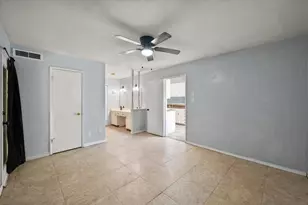 621 Stonehenge Dr, Grand Prairie, TX 75052 - Photo 31