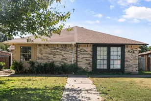 621 Stonehenge Dr, Grand Prairie, TX 75052 - Photo 7