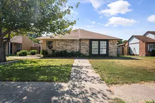 621 Stonehenge Dr, Grand Prairie, TX 75052 - Photo 5